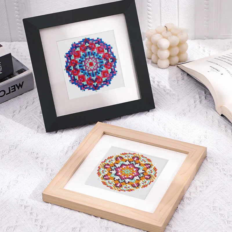 Mini Telas - Conjunto com 12 pcs - Kit Pintura Terapêutica com Diamantes - Pinturinhas Mandalas