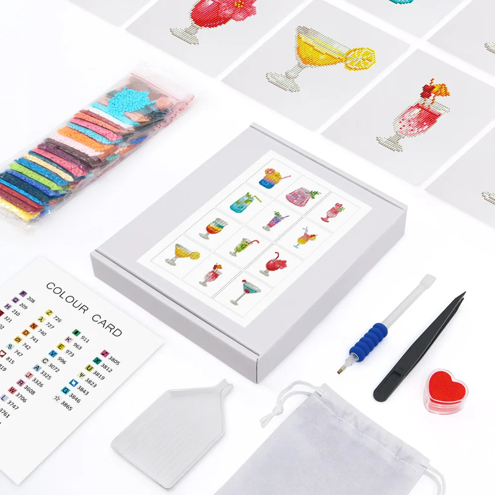 Mini Telas - Conjunto com 12 pcs - Kit Pintura Terapêutica com Diamantes - Pinturinhas Drinks