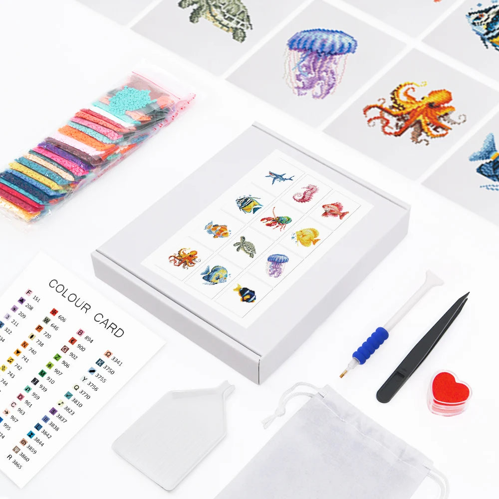 Mini Telas - Conjunto com 12 pcs - Kit Pintura Terapêutica com Diamantes - Pinturinhas Animais Marinhos