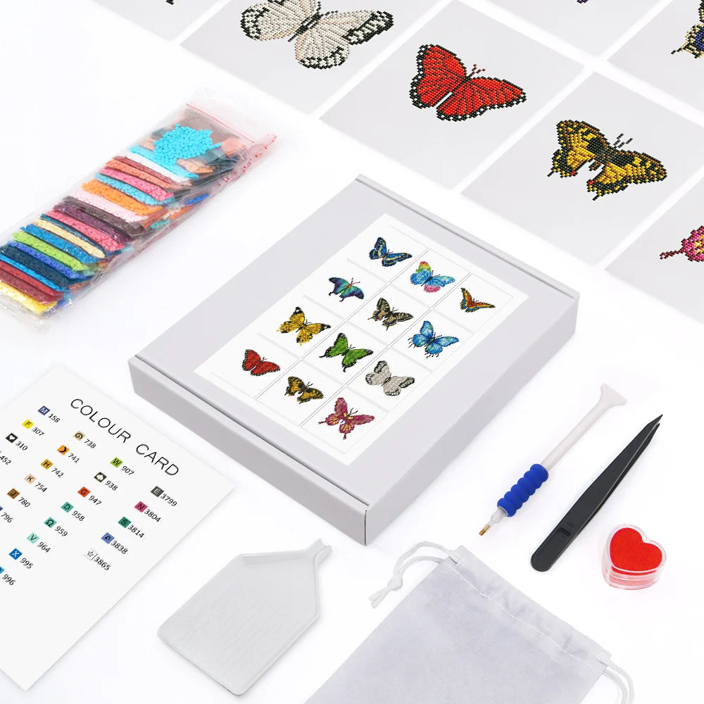 Mini Telas - Conjunto com 12 pcs - Kit Pintura Terapêutica com Diamantes - Pinturinhas Borboletas