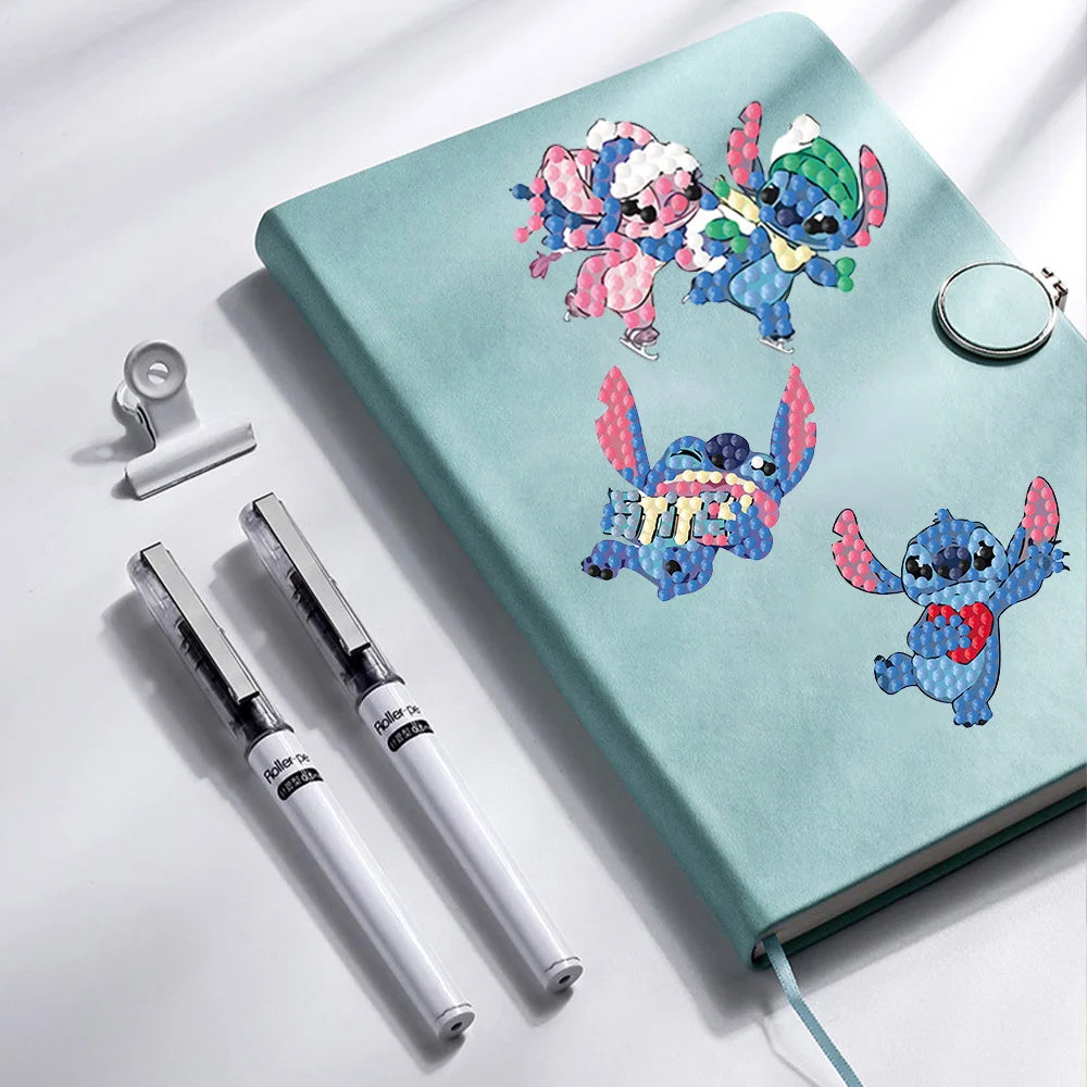 Pintura Terapêutica com Diamantes - Stickers 9Un - Diamante Redondo - Stitch e Namorada
